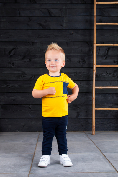Baby boys short sleeve t-shirt with contrast pocket